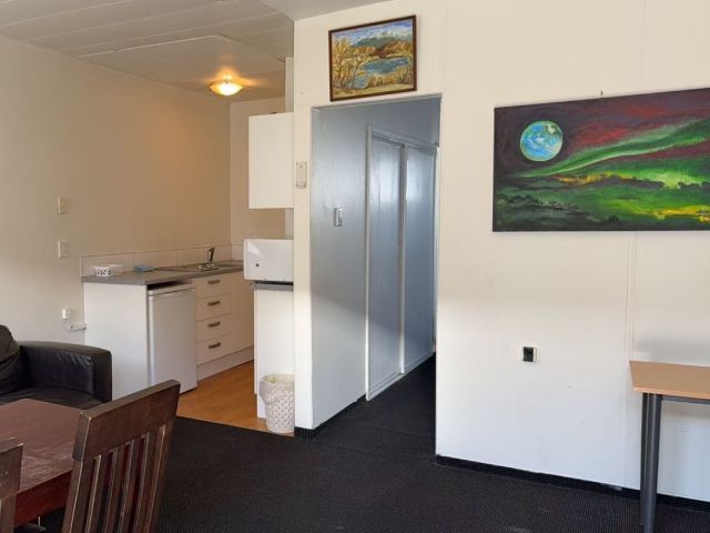 One-Bedroom Unit